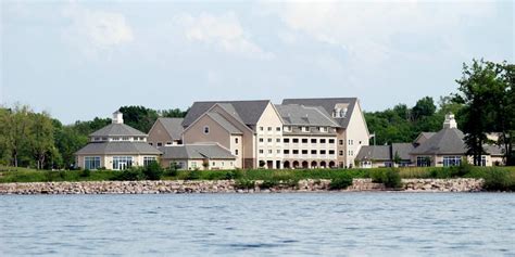 Geneva lodge - Bella Vista Suites Lake Geneva. Lake Geneva. Located 7.3 miles from the Geneva National Golf Club, this hotel faces Lake Geneva and has a spa with an indoor pool and hot tub. Free Wi-Fi and free parking are available. Riviera Beach is 6 …